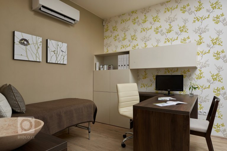 add picture to album