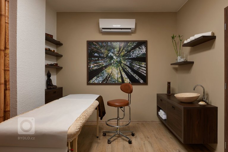 add picture to album