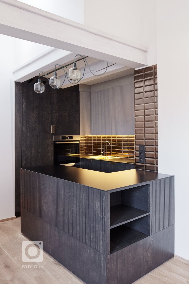 add picture to album