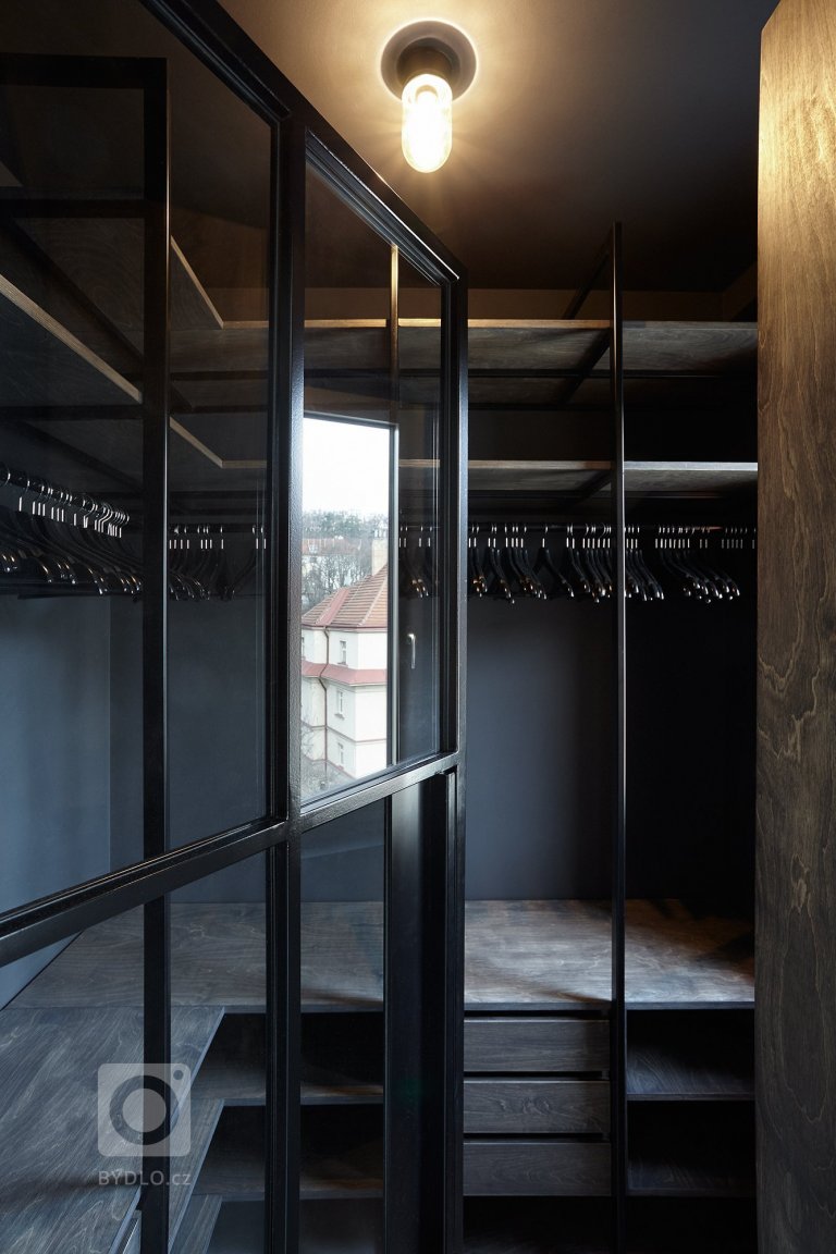 add picture to album