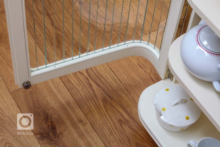 add picture to album