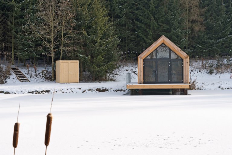 add picture to album