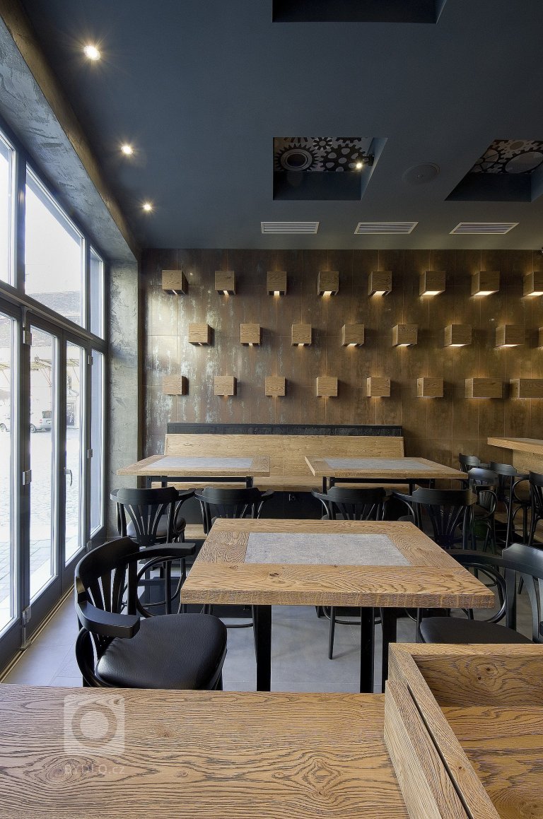 add picture to album