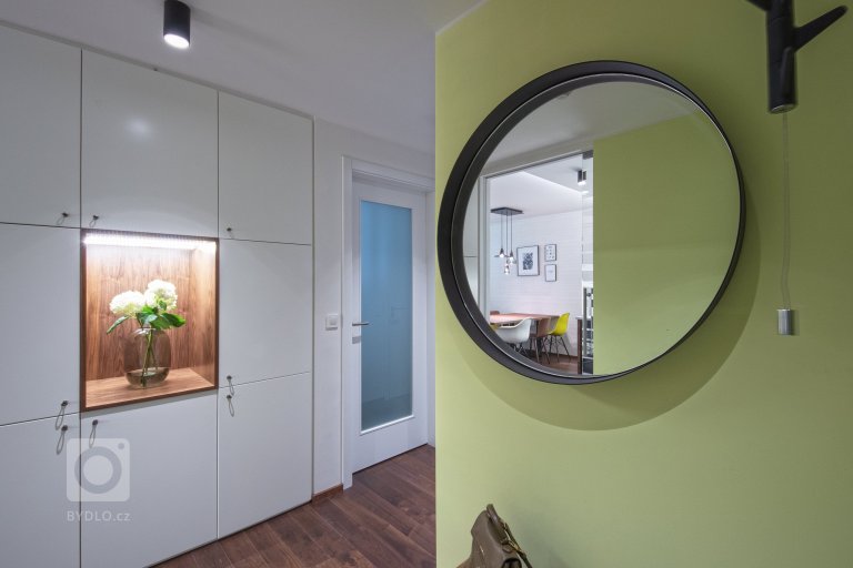 add picture to album