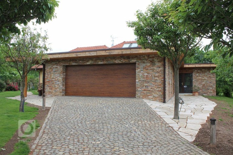 add picture to album