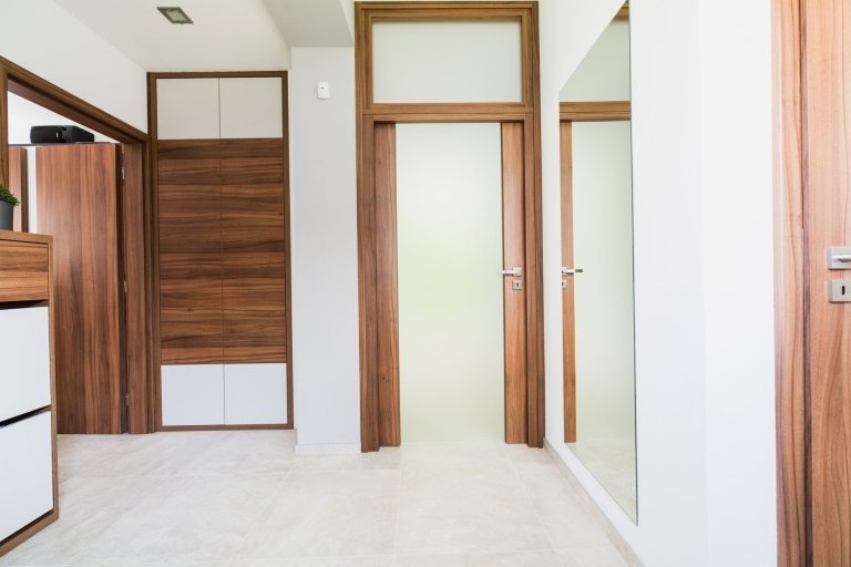 Realizace projektu, od prvotní vizualizace až po kompletní realizaci, trvala 2 roky.
Asymetričnost tohoto domu vypovídá o&nbsp;povaze a životním stylu jejich…