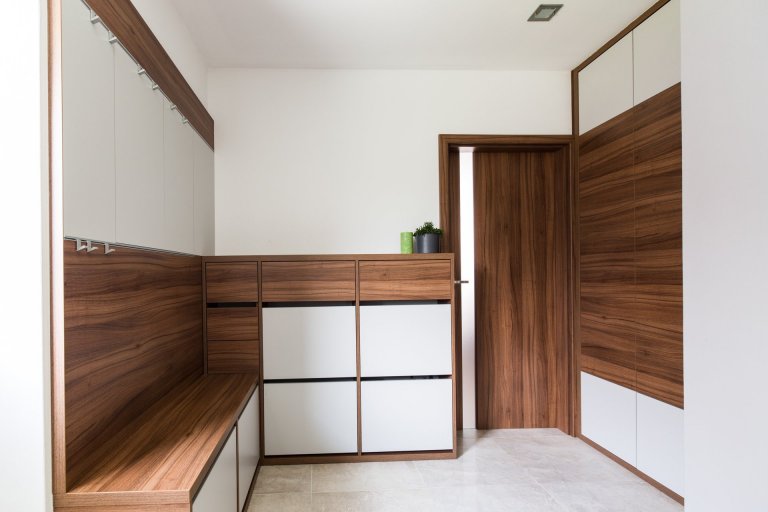 Realizace projektu, od prvotní vizualizace až po kompletní realizaci, trvala 2 roky.
Asymetričnost tohoto domu vypovídá o&nbsp;povaze a životním stylu jejich…