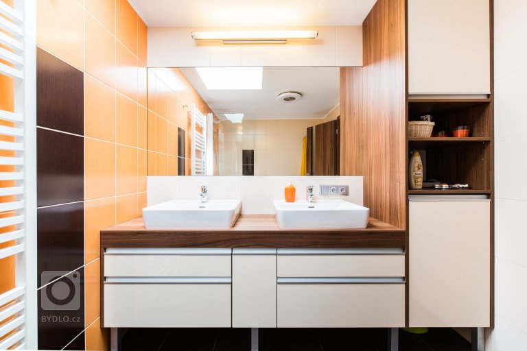 add picture to album