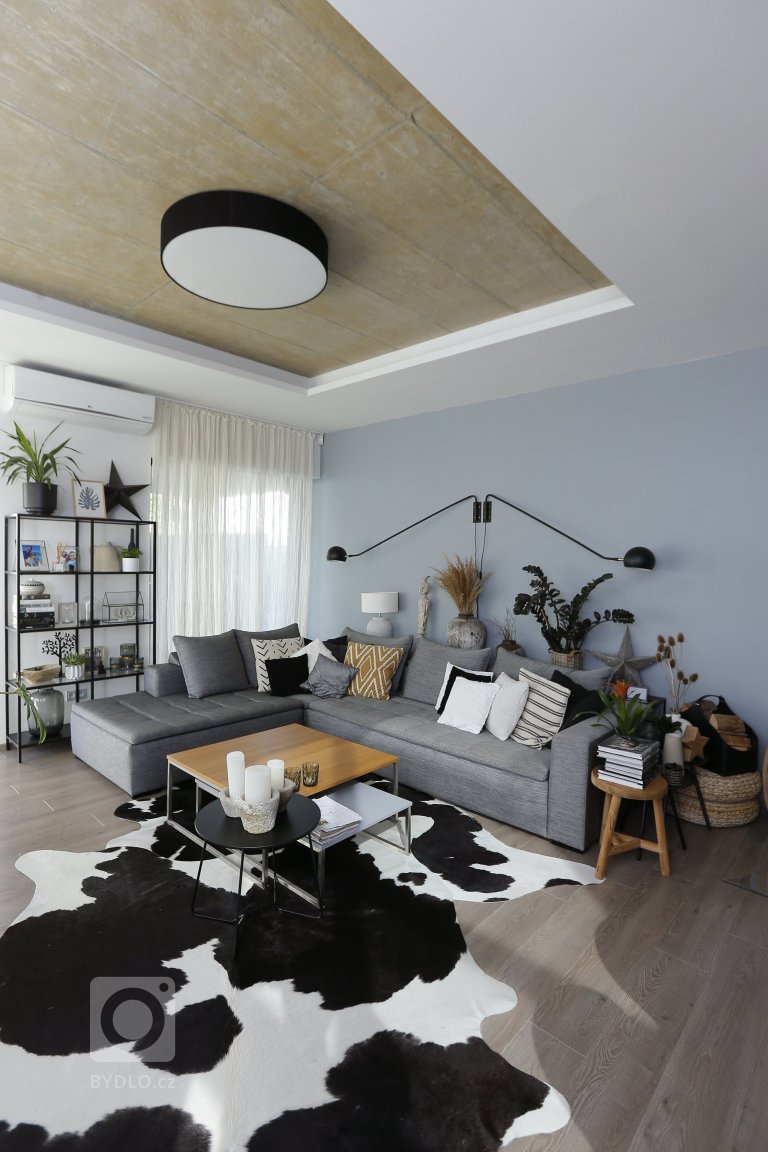 add picture to album