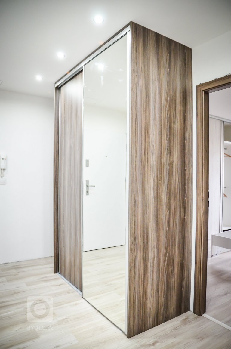 add picture to album