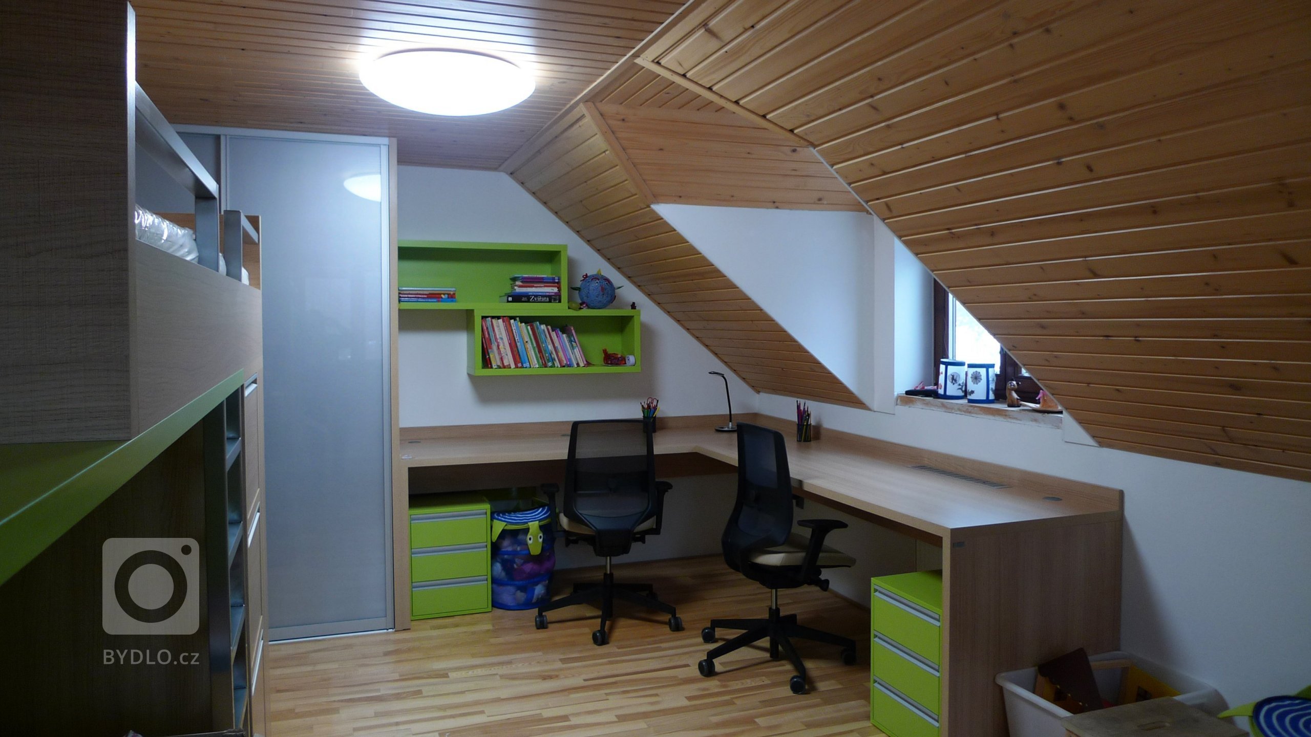 Na začátku roku jsme dokončili &quot;úpravu&quot; dětského pokoje pro dvě holčičky ve věku 8 a 5 let. Tato úprava probíhala tak, že když jsme přišli pokoj v…