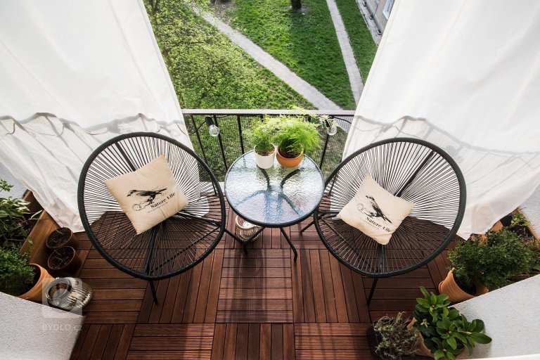 add picture to album