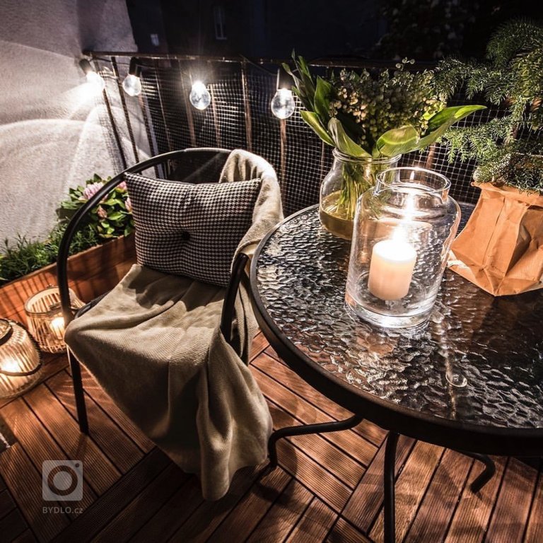 add picture to album