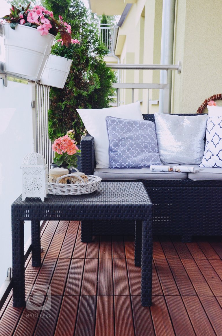 add picture to album