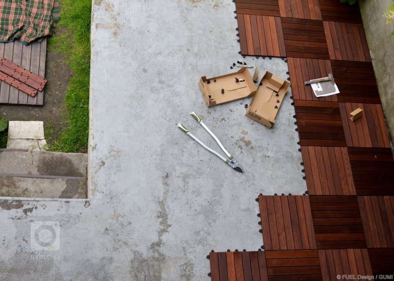 add picture to album