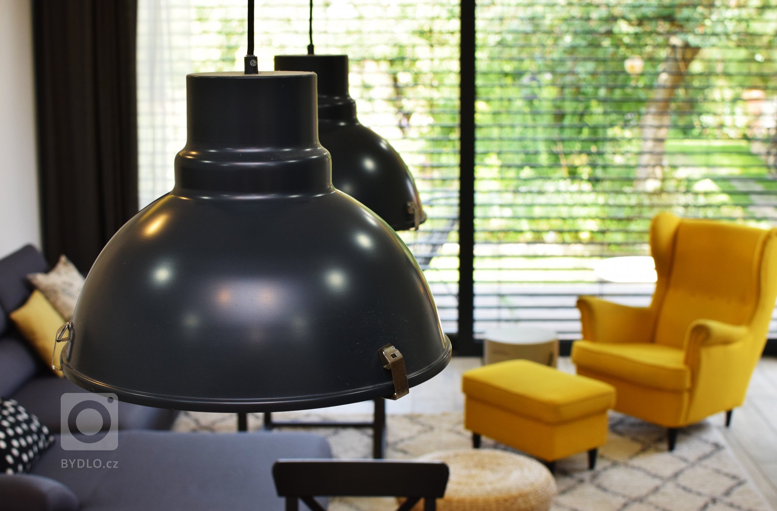 Se začátkem školy a povinností se budeme držet více doma. Nevadí. Tahle rodina má interiér zrealizovaný podle svých představ.

Klienti tíhli spíše k…