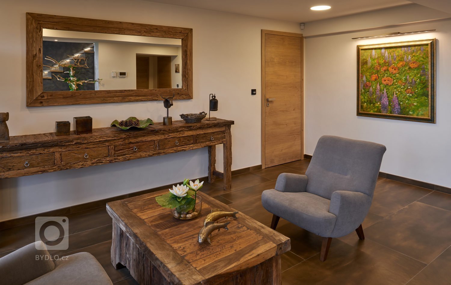 Krásný dům situovaný v nerušené přírodě.&nbsp;V hlavní roli této&nbsp;realizace je zvolený materiál. A to&nbsp;dýha dub rustikální přírodní s jemnou strukturou…