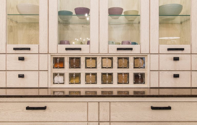 Nádherný stylový dom, který jsme v poslední době vybavovali na klíč. Jde o&nbsp; skvostný dům s řadou našeho rustikálního nábytku a s nespočtem dveří.&nbsp…