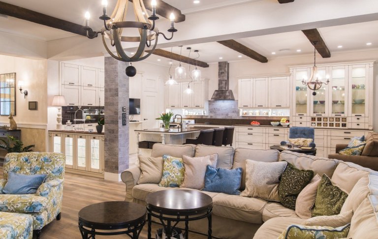 Nádherný dům s rustikálním nábytkem