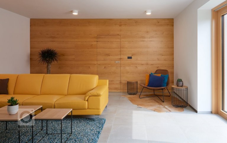 add picture to album