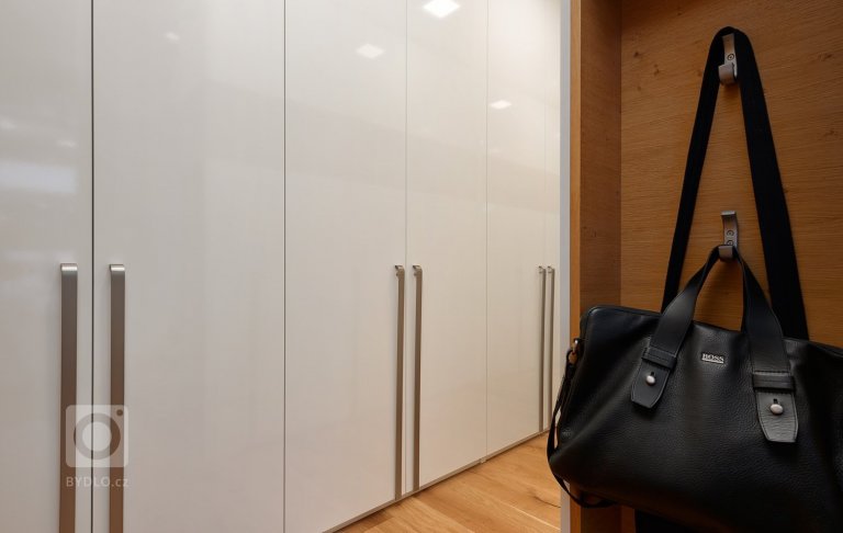 add picture to album