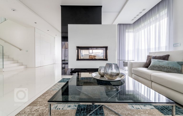 add picture to album