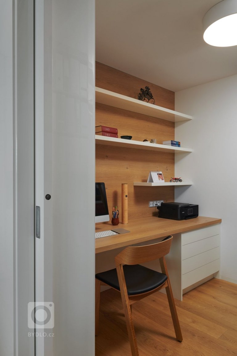 add picture to album