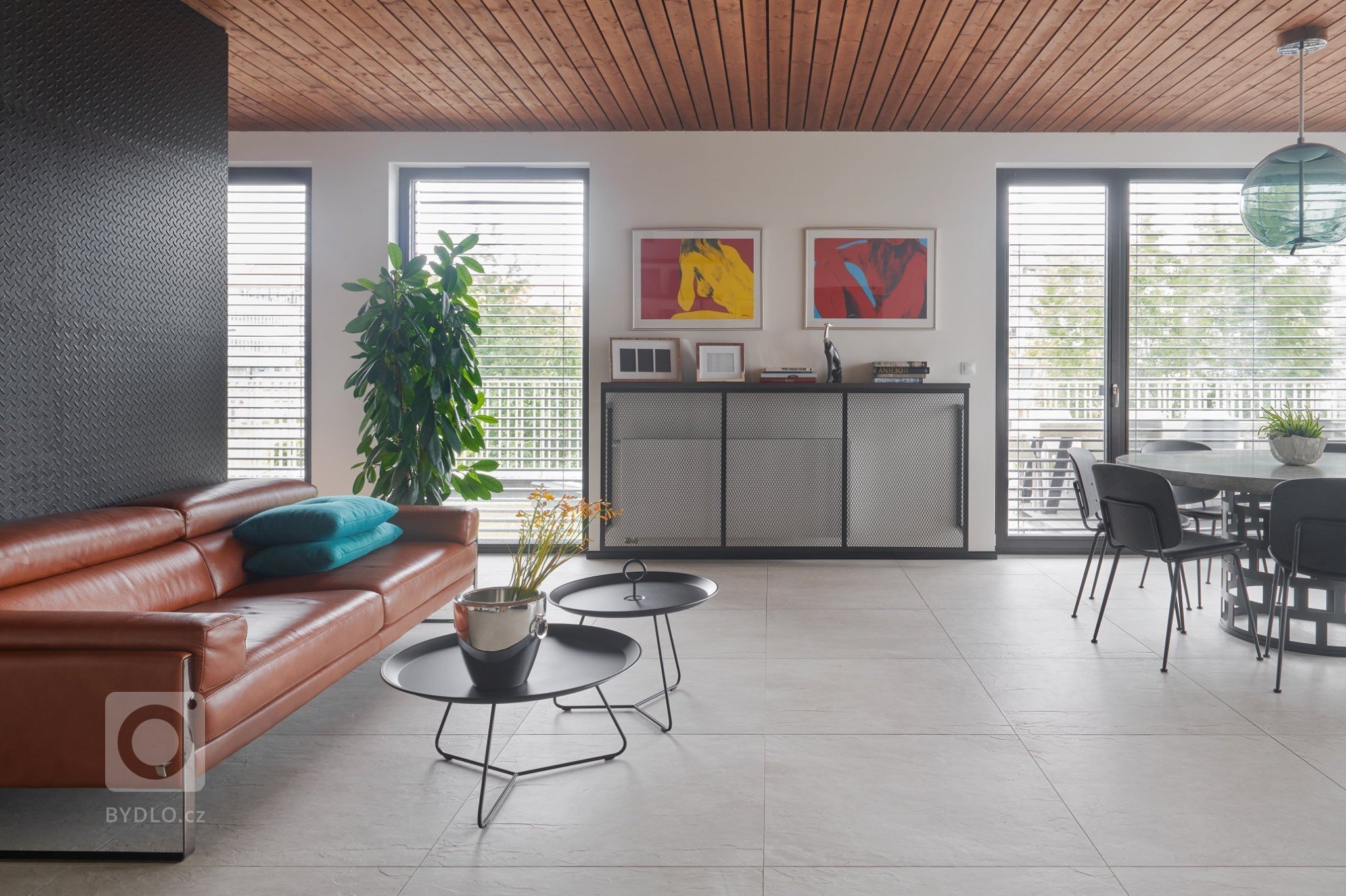 Originální design, který se prolíná celým interiérem. Kuchyně ELITE/LINE představuje jedinečný prvek v interiéru, díky dokonale zvolené kombinaci barev a…