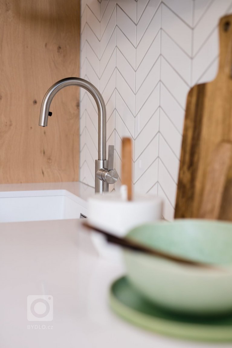 add picture to album