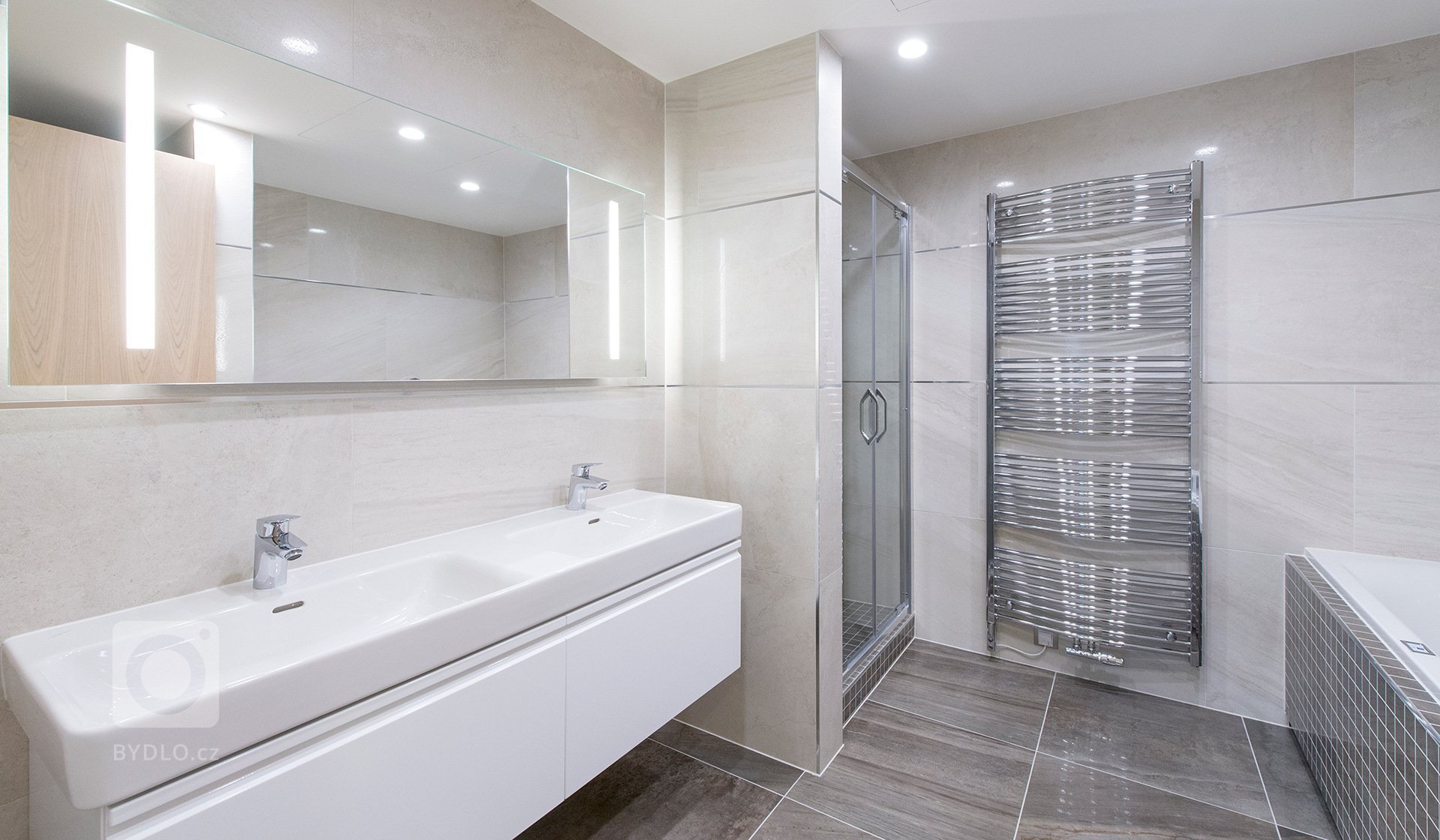 Spolupracujeme s jedním z nejvýznamnějších tuzemských developerů, firmou CENTRAL GROUP, pro kterou jsme nedávno vybavili ukázkový byt kompletním nábytkem i…