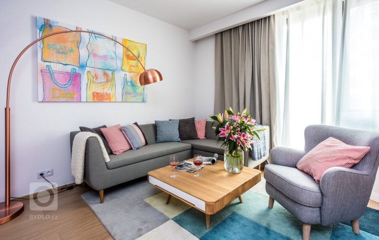 add picture to album