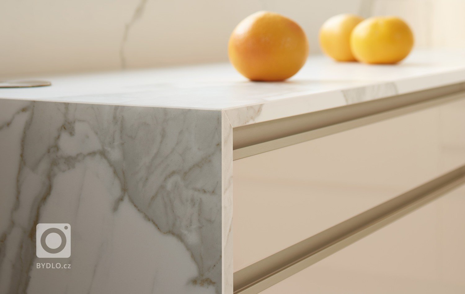 Lak v odstínu champagne je čím dál víc populární! Dokazuje to i následující realizace moderní kuchyně HANÁK v kombinaci modelu s výraznou nerezovou úchytkou v…