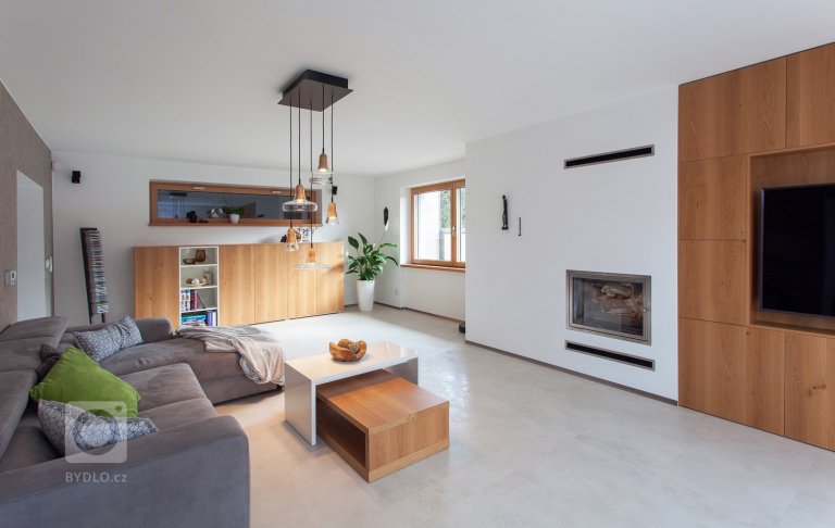 add picture to album