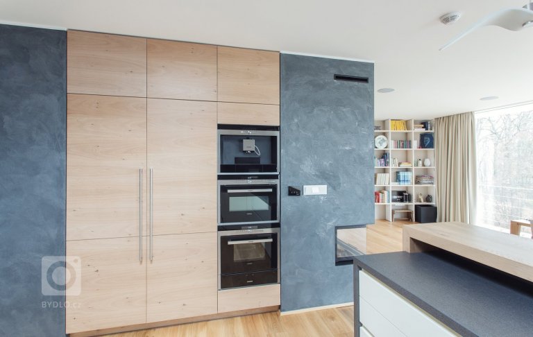 add picture to album