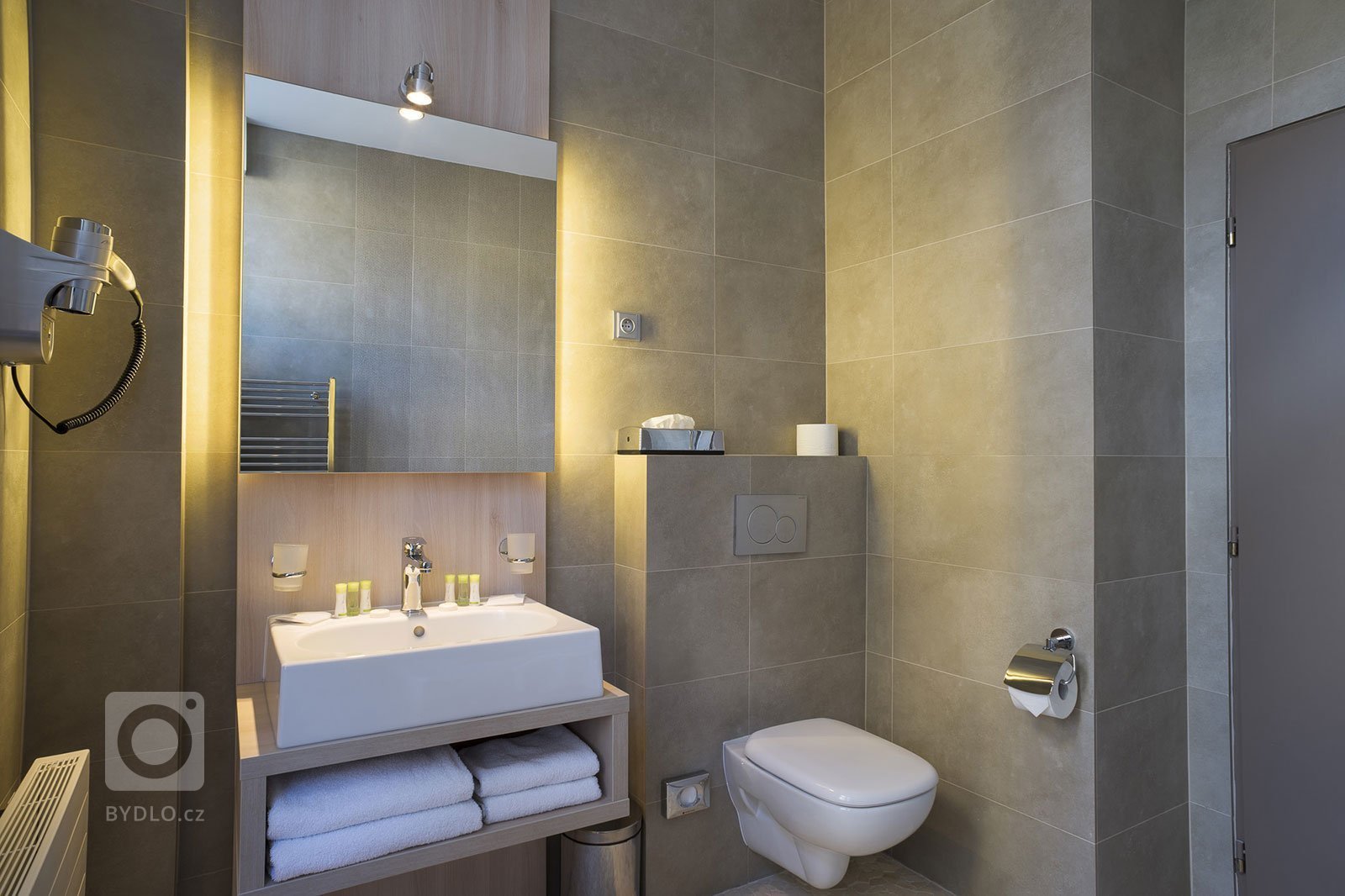 HOTEL KAMPA GARDEN POKOJE