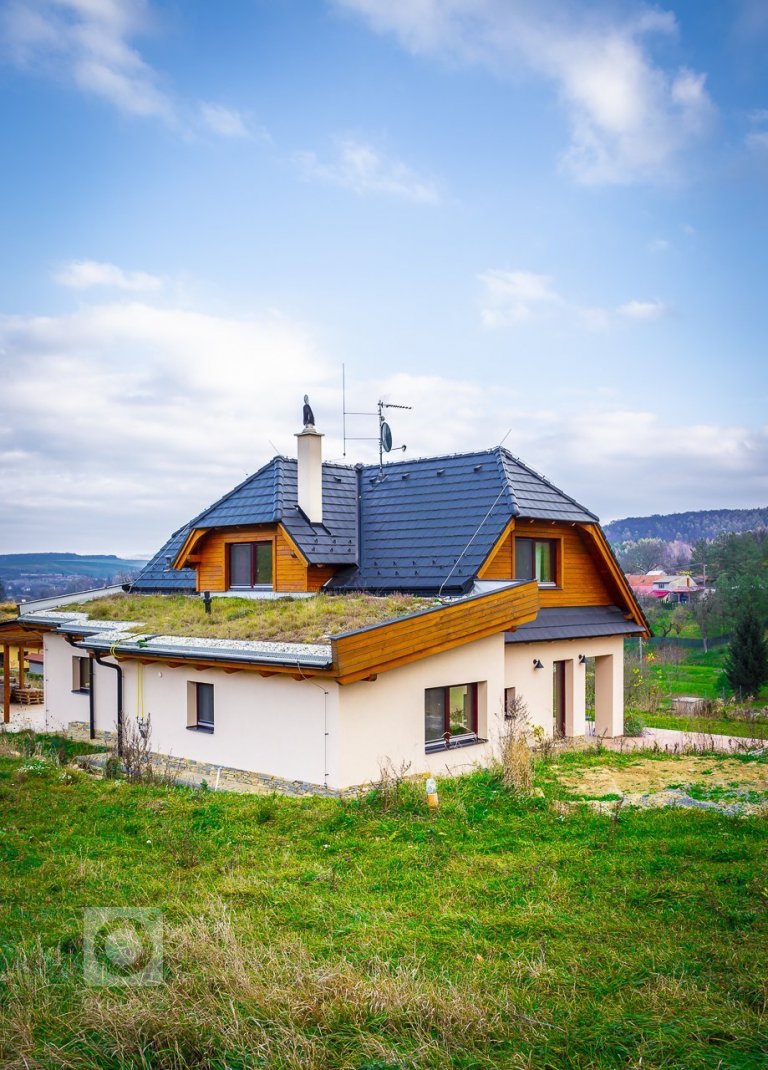 add picture to album