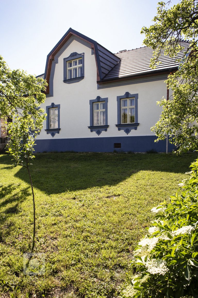 add picture to album