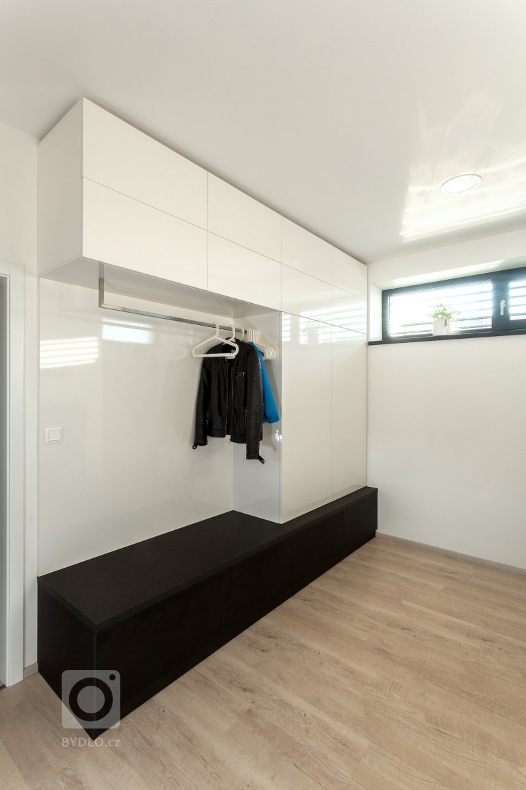 add picture to album