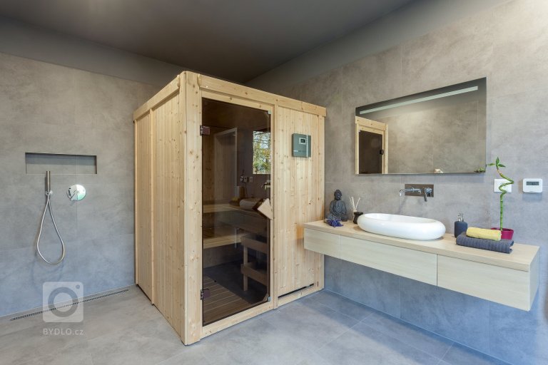 add picture to album