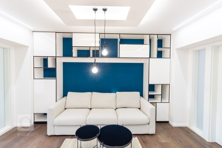 add picture to album