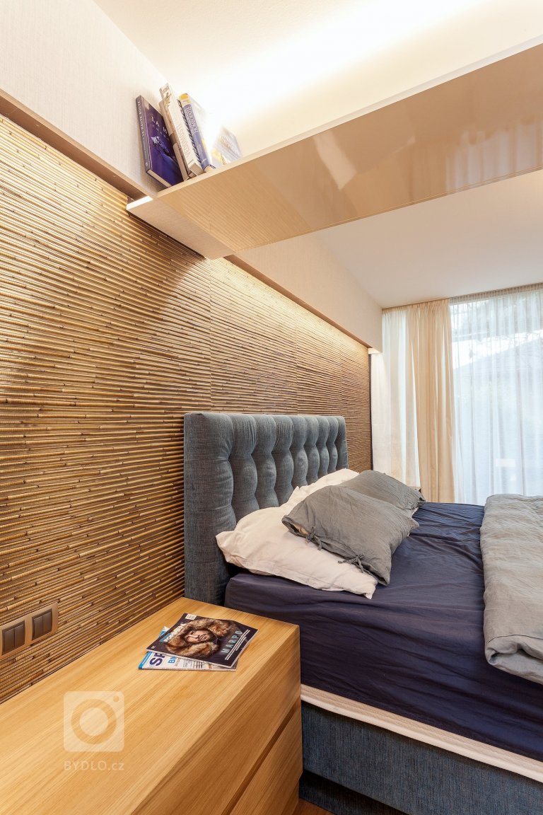 add picture to album