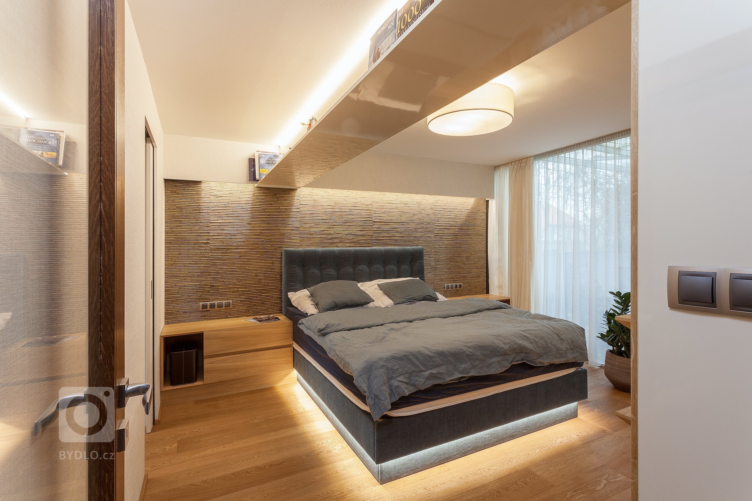 Ve spolupráci s architektonickým ateliérem NEW HOW architects jsme realizovali rekonstrukci některých částí interiéru rodinného domu u Prahy. Dominují zde…