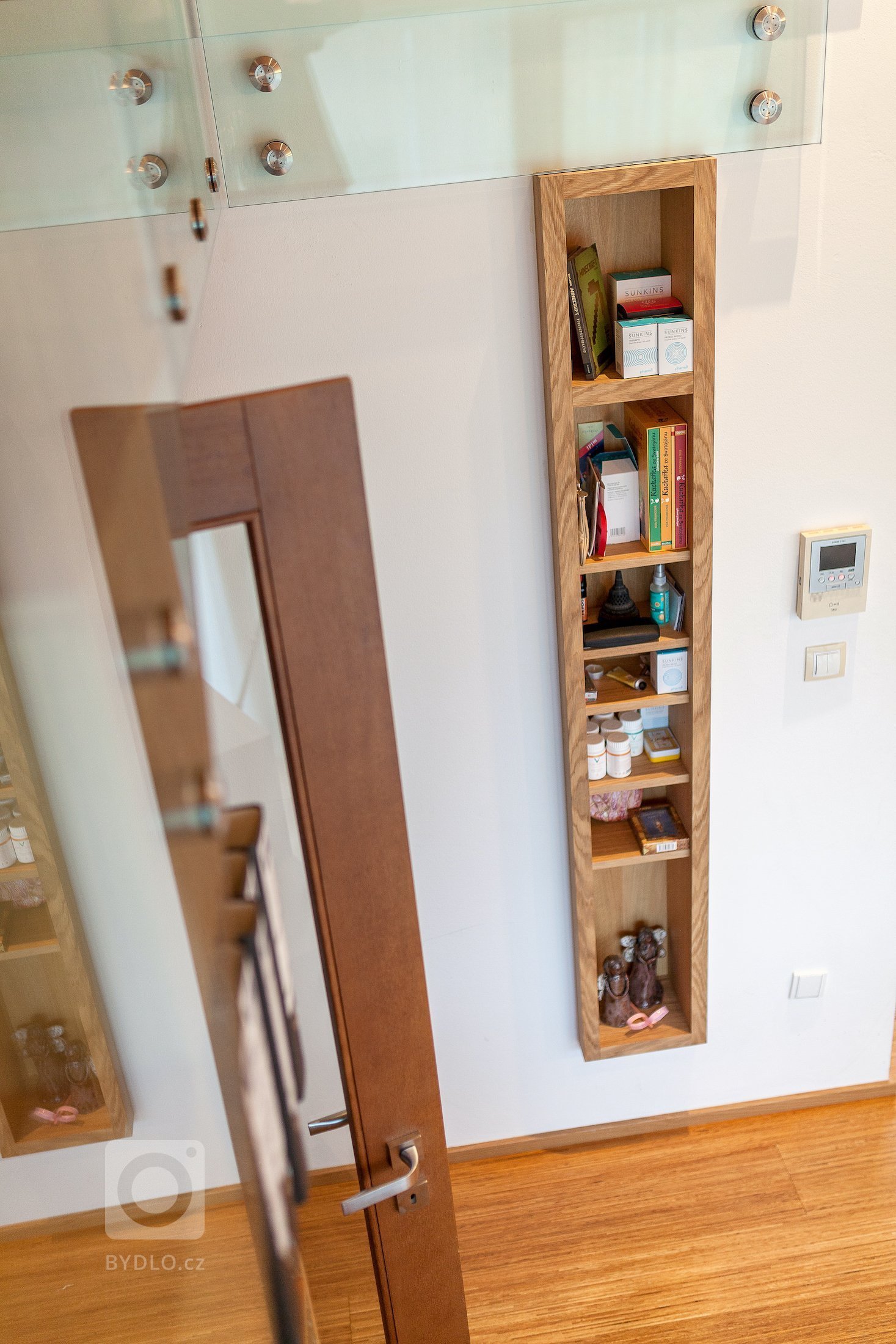 Ve spolupráci s architektonickým ateliérem NEW HOW architects jsme realizovali rekonstrukci některých částí interiéru rodinného domu u Prahy. Dominují zde…