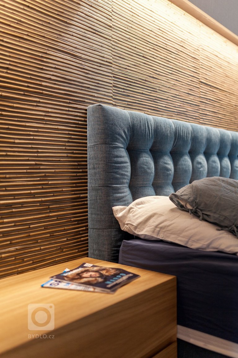 add picture to album