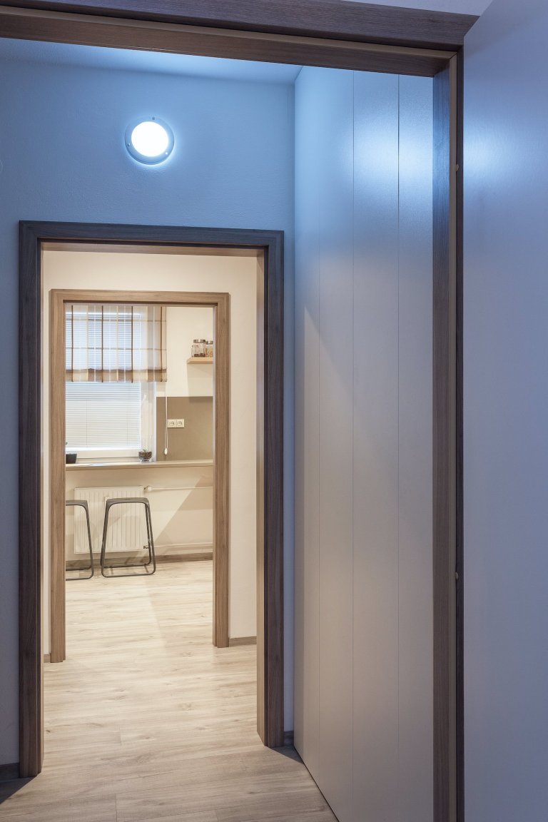 Pro klienta jsme navrhli a realizovali kompletní dodávku interiéru do panelákového bytu.
