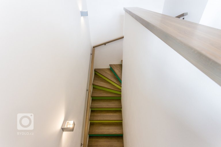 add picture to album