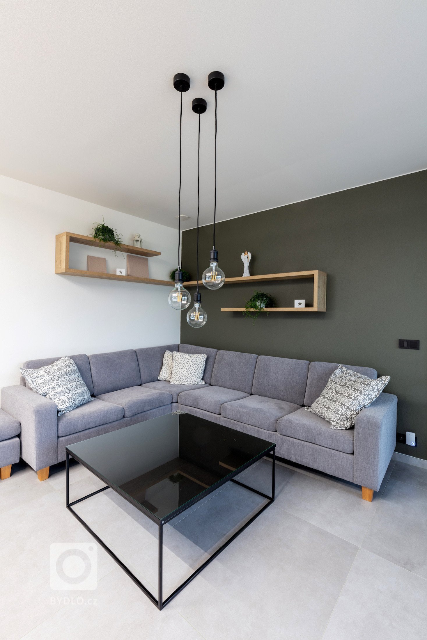 Investor nás oslovil&nbsp;s přáním navrhnout&nbsp;interiér&nbsp;pro&nbsp;novostavbu&nbsp;rodinného domu ve&nbsp;Starém Městě.&nbsp;Požadavkem mladého páru bylo…