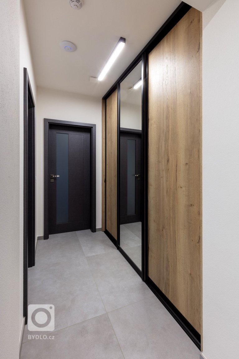 add picture to album