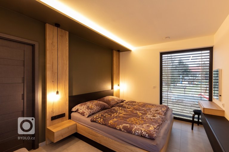 add picture to album