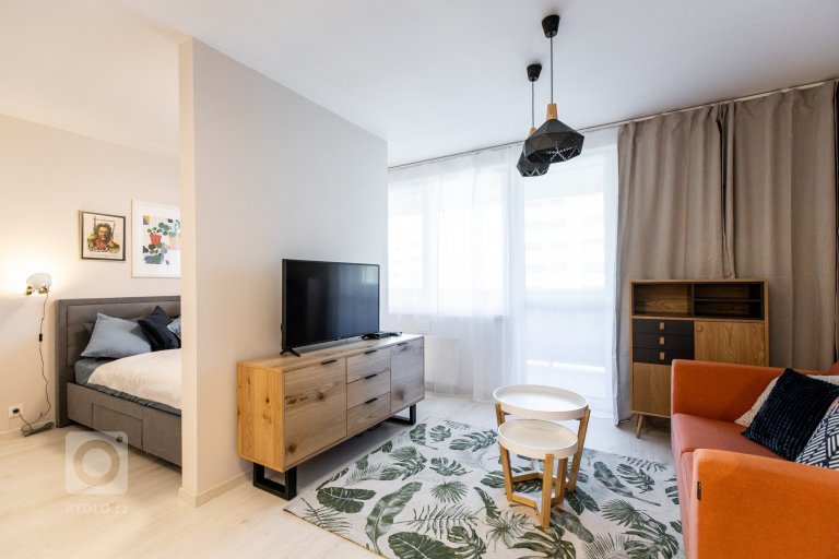 add picture to album